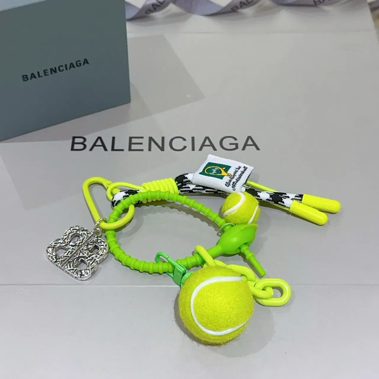 Balenciaga Tennis पीला हरा नियोन कॉर्ड बॉल चार्म्स ब्रेसलेट 2