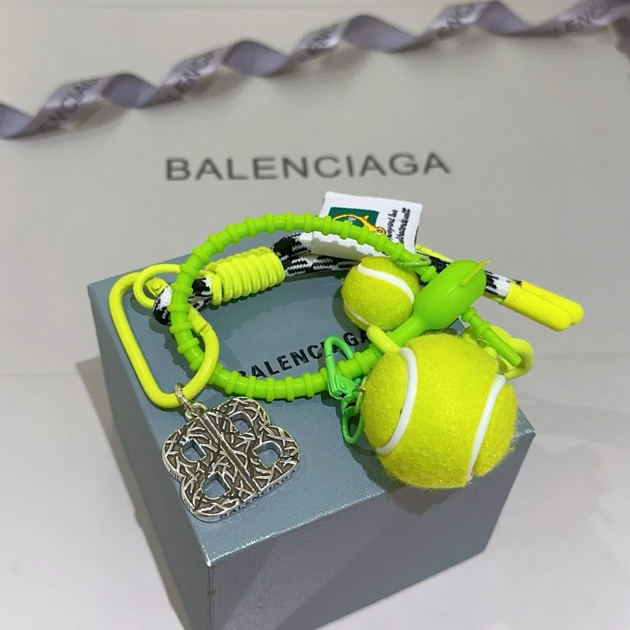 Balenciaga Tennis पीला हरा नियोन कॉर्ड बॉल चार्म्स ब्रेसलेट 3