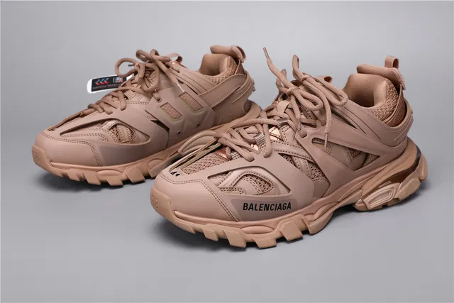 Balenciaga Track Sneaker 卡其色厚底运动鞋 5
