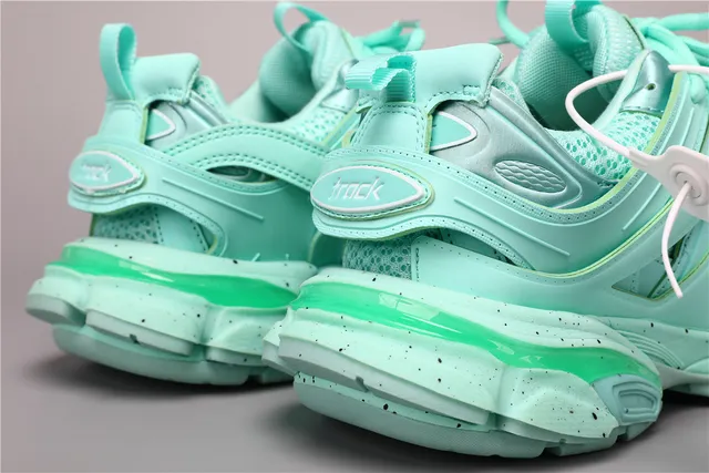 Balenciaga Track 浅绿色厚底运动鞋 2