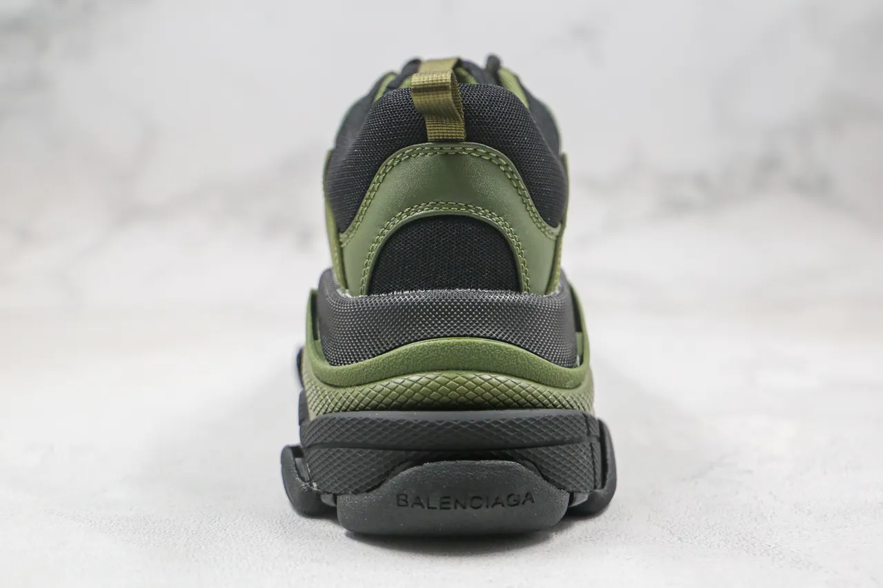 Balenciaga Triple S Zapatillas Chunky Verde Oliva y Negro 2