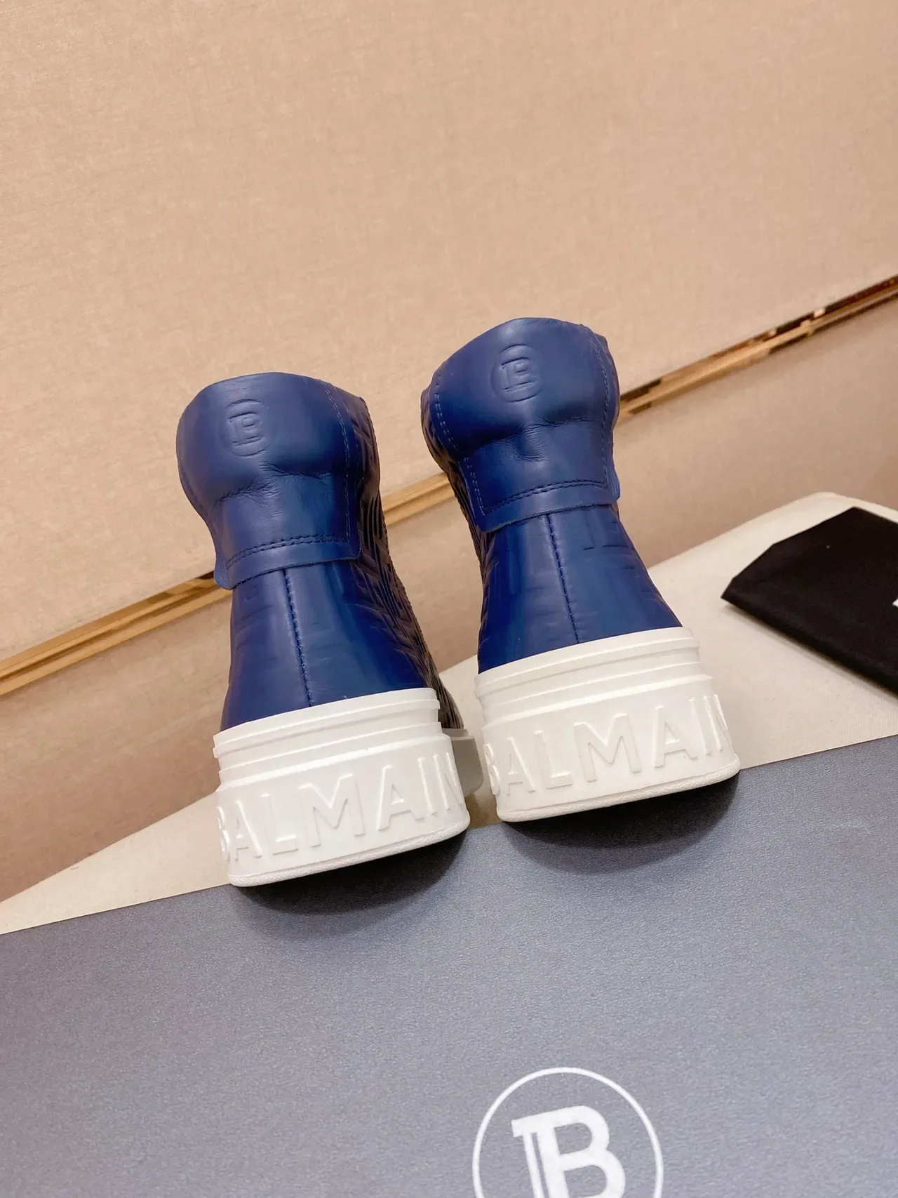 Balmain Navy White High-Top Sneakers Lifestyle Monogramme Embossé 3
