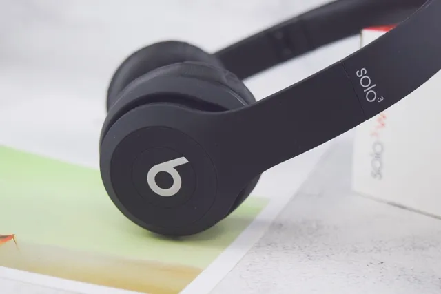Beats Solo³ Wireless Club Collection Black Over-ear Headphones 6