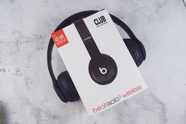 Beats Solo³ Wireless Club Collection Black Over-ear Headphones 8