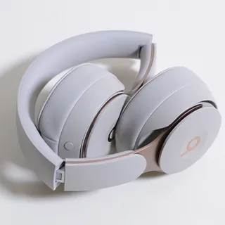 Beats سماعات فوق الرأس أبيض ذهبي مدمجة إنهاء مطفي 9