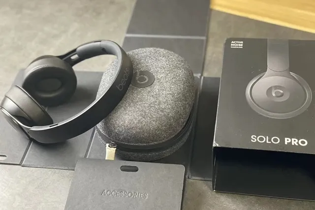 Beats سماعات فوق الرأس أبيض ذهبي مدمجة إنهاء مطفي 21