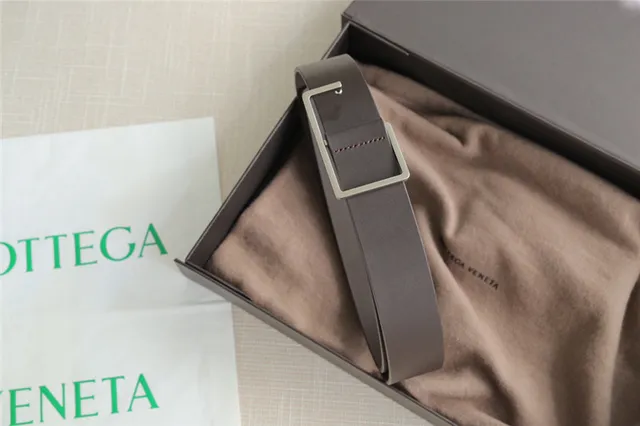 Bottega Veneta Andiamo काला चमड़े का बेल्ट 6