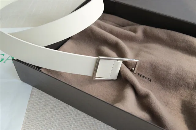 Bottega Veneta Andiamo काला चमड़े का बेल्ट 15