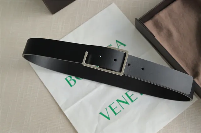 Bottega Veneta Andiamo काला चमड़े का बेल्ट 22