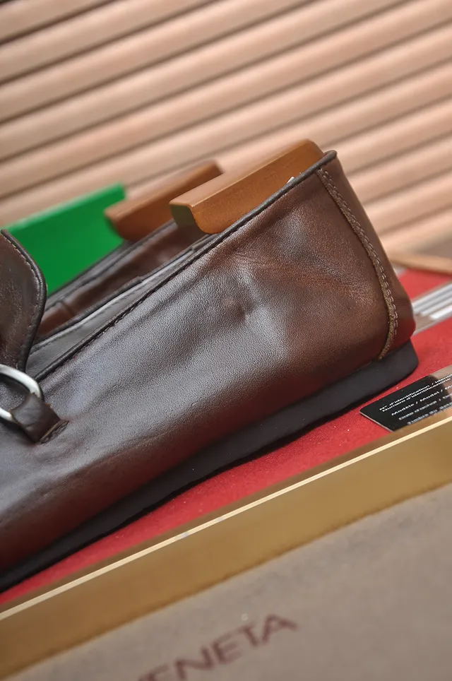 Bottega Veneta Andiamo Mocassins Marron en Cuir avec Boucle 2