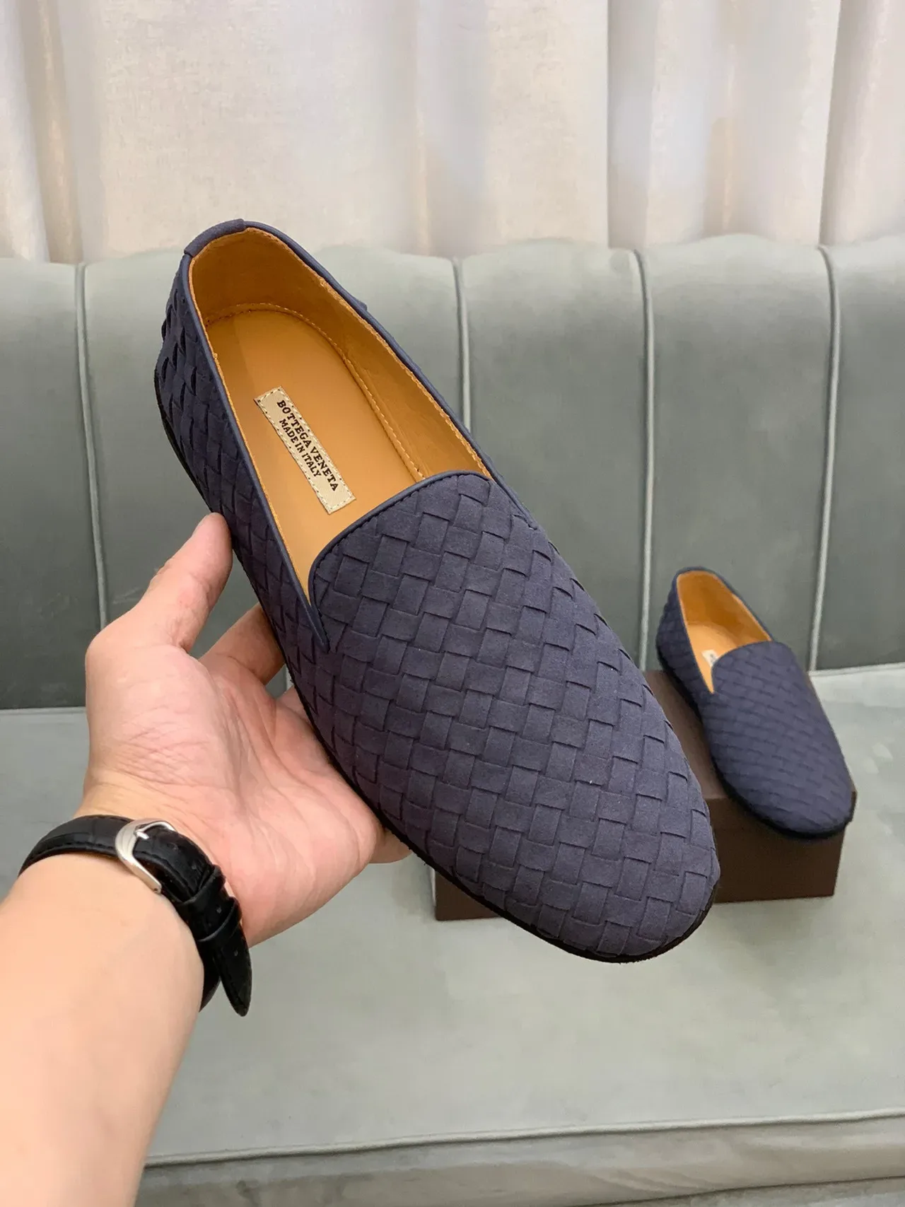 Bottega Veneta Andiamo नेवी ब्राउन इंट्रीचिएटो चमड़ा स्लिप-ऑन लोअफर 5