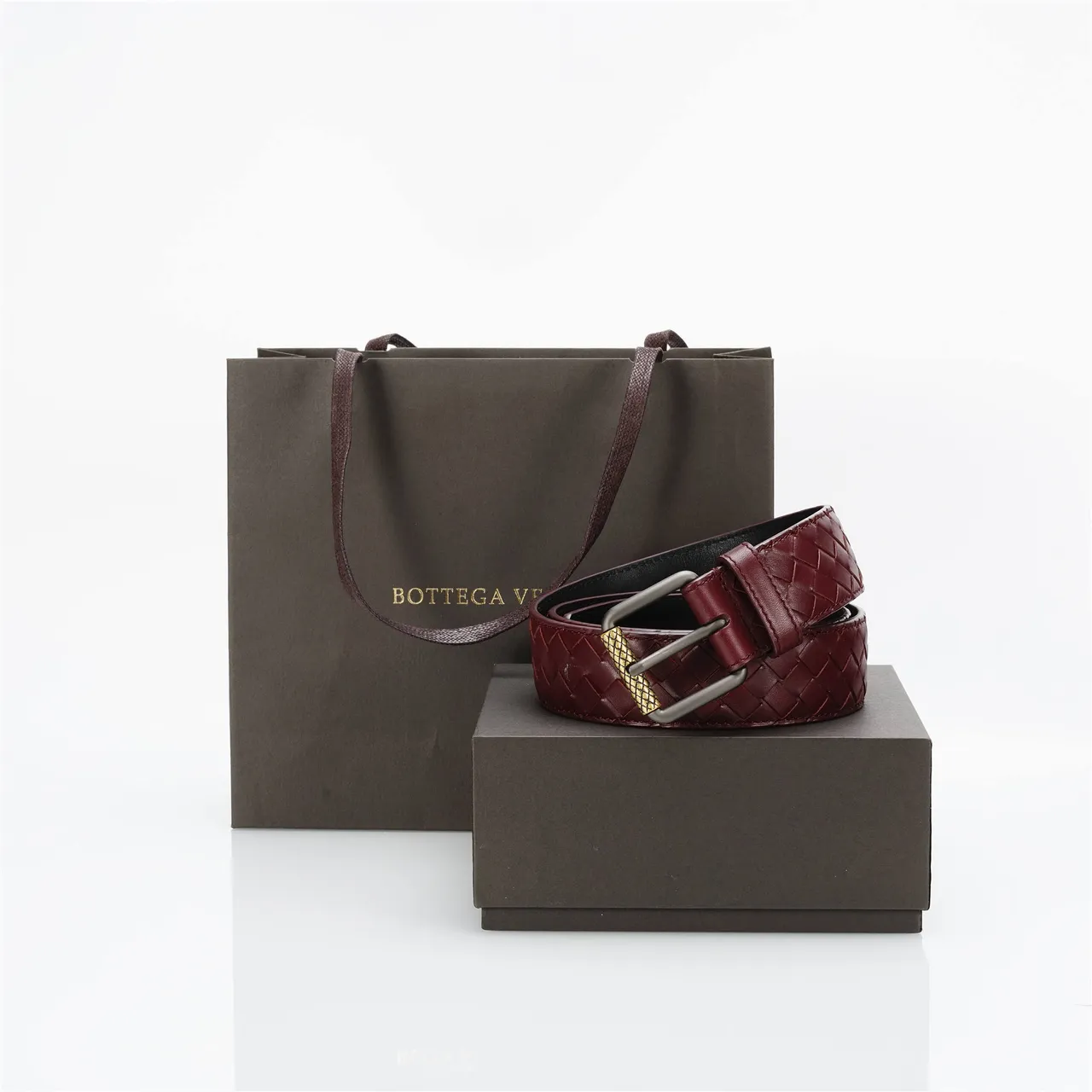 Bottega Veneta বার্গন্ডি সোনালি Intrecciato বোনা Gunmetal বাকেল চামড়ার বেল্ট 5