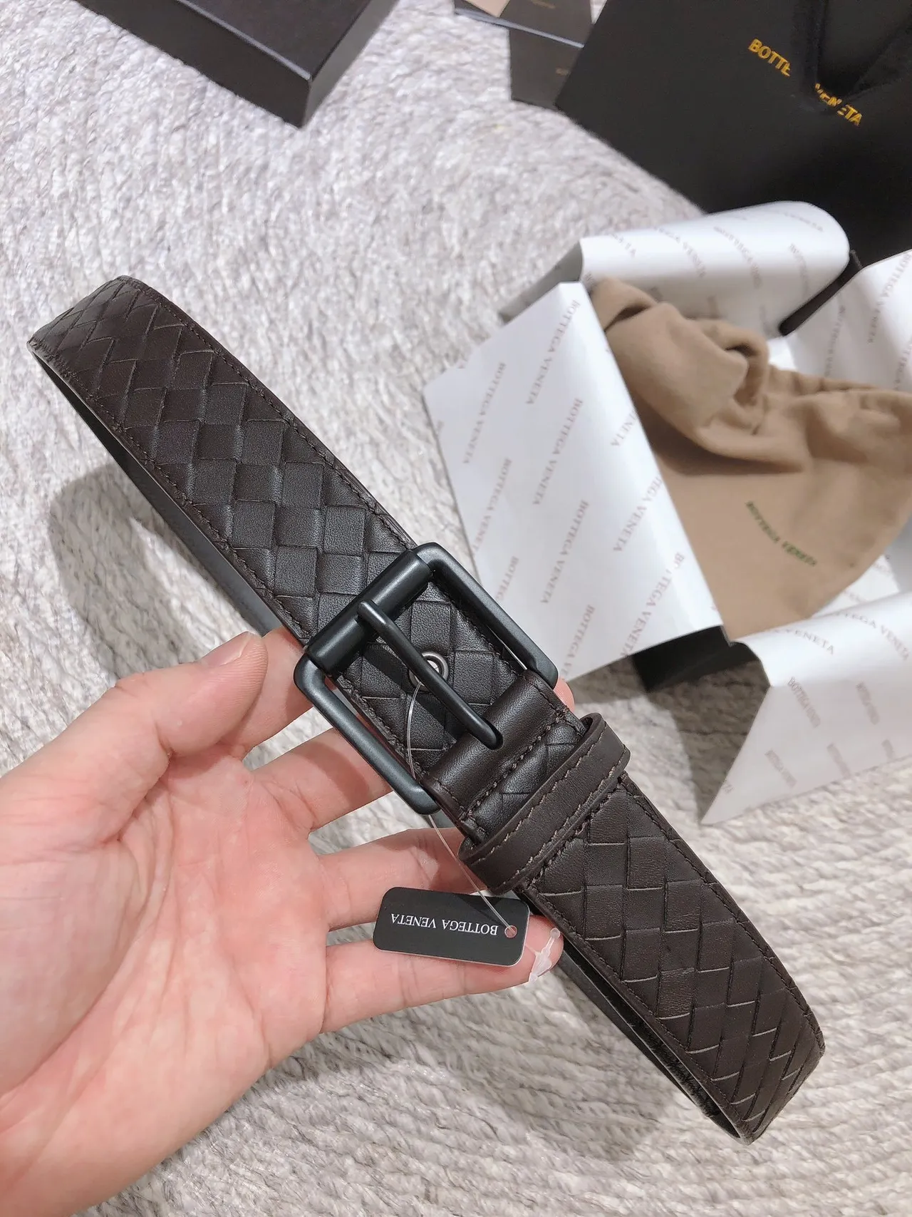 Bottega Veneta Intrecciato Belt भूरा काला बुनकर चमकहीन बकल चमड़े की बेल्ट 8