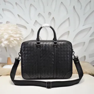 Bottega Veneta Intrecciato 黑色编织皮革公文包