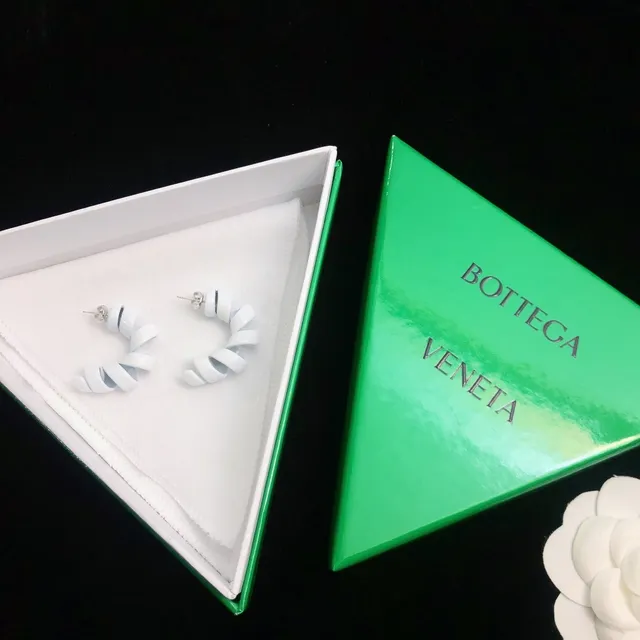 Bottega Veneta Spiral-Twist White Stud Earrings 3