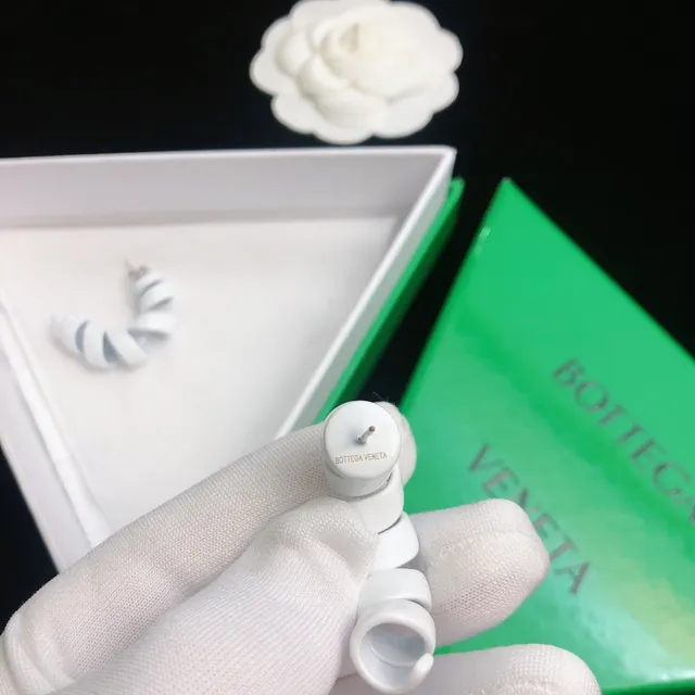Bottega Veneta Spiral-Twist White Stud Earrings 7