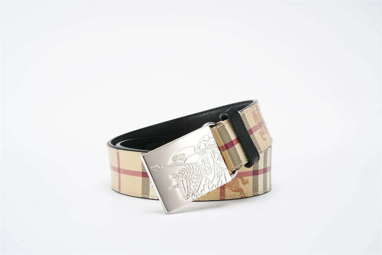 Burberry حزام جلدي مع إطار نسيج بيج أسود Nova Check 5