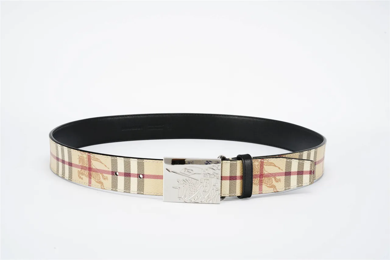Burberry حزام جلدي مع إطار نسيج بيج أسود Nova Check 9