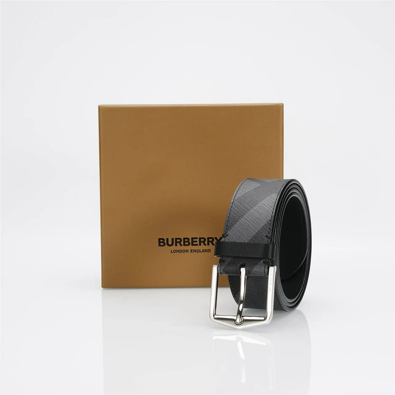 Burberry কালো ধূসর House Check প্যাটার্ন রিভার্সিবল লেদার বেল্ট 5