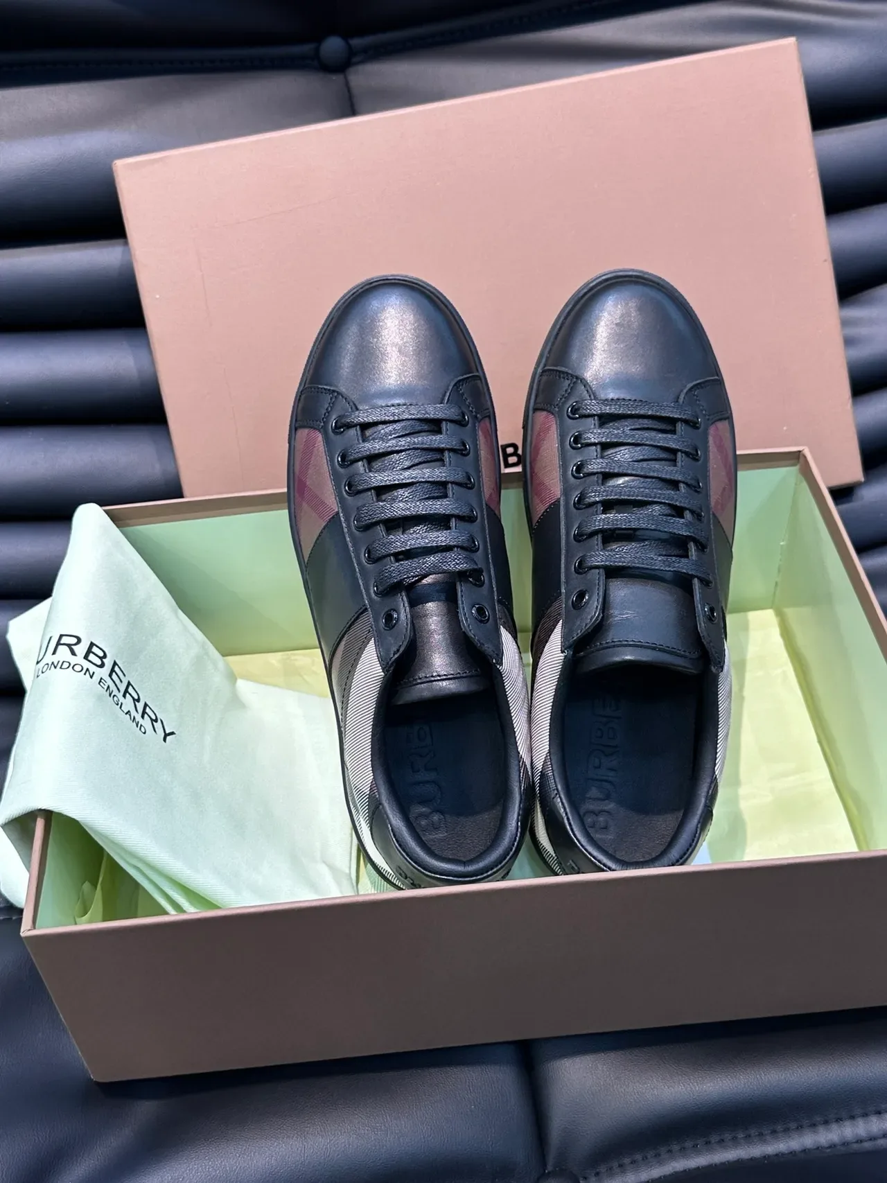 Burberry Sneaker Lifestyle de Cuero con Panel de Cuadros Low-Top 3