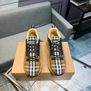 Burberry نمط مربعات أحذية رياضية سميكة
