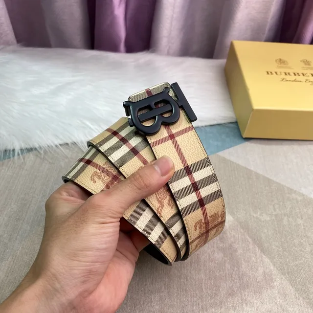 Burberry Knight Beige Red Black Check Leather Belt 8