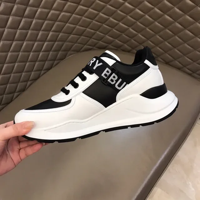Burberry zapatillas lifestyle de dos tonos blanco y negro con correa logo 3