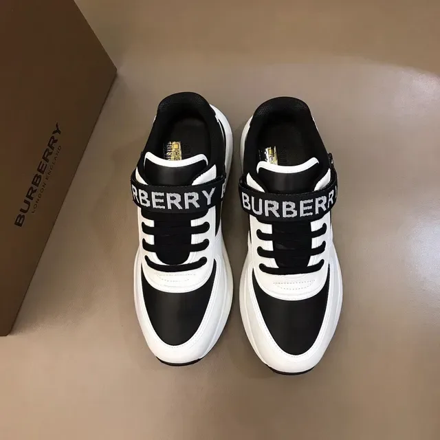Burberry zapatillas lifestyle de dos tonos blanco y negro con correa logo 9