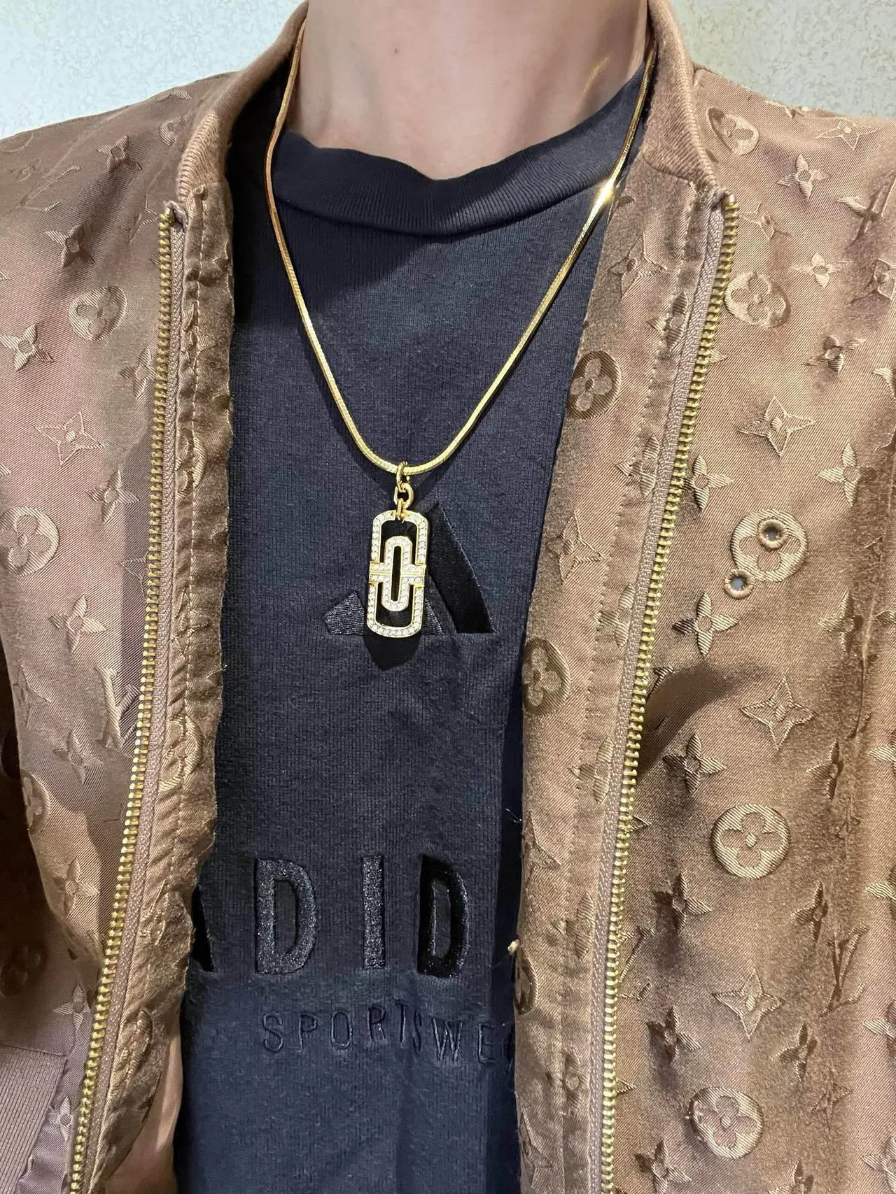 Bvlgari B.zero1 قلادة ذهبية سلسلة ثعبان شفافة Pavé Crystal-Set قلادة على شكل حرف G 5