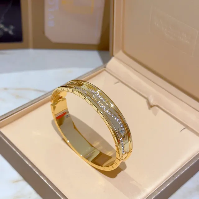 Bvlgari B.zero1 Multi-Band Pavé-Set Gold Bracelet 6