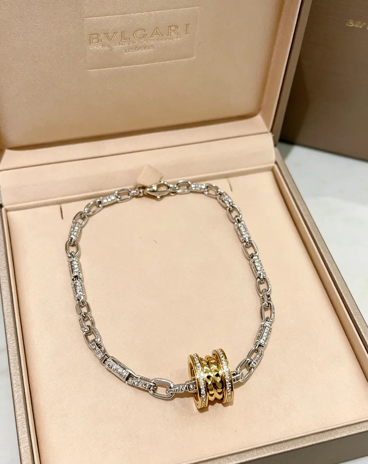 Bvlgari B.zero1 双色 铺镶钻石 旋转图案 项链 3