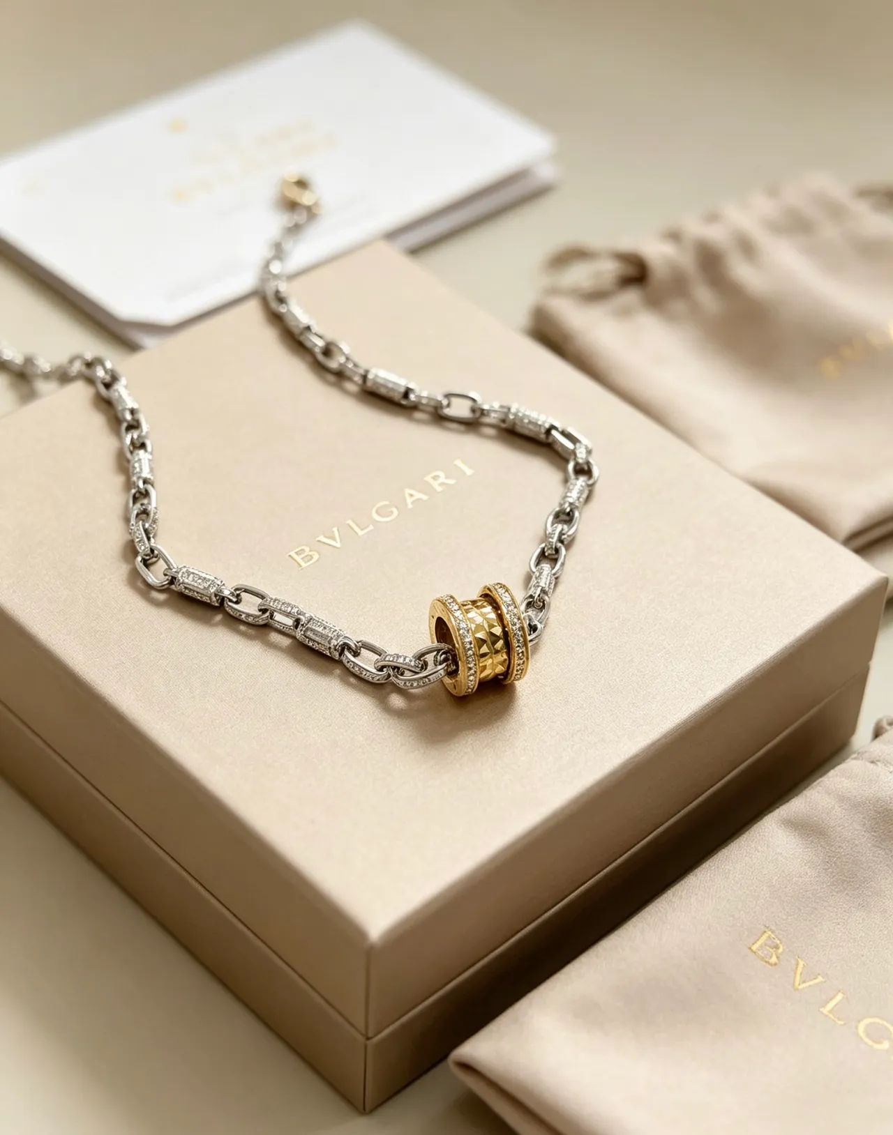 Bvlgari B.zero1 双色 铺镶钻石 旋转图案 项链 6