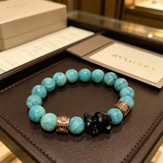 Bvlgari मालाबंद टर्क्वॉइज स्टोन और ब्लैक चार्म कंगन