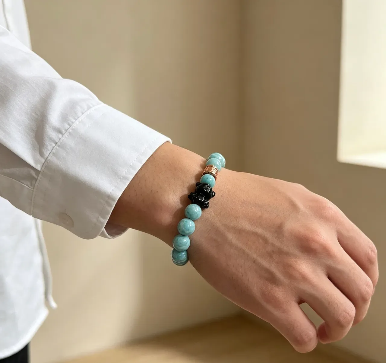 Bvlgari Pulseira de contas com pedra turquesa e encanto preto 5