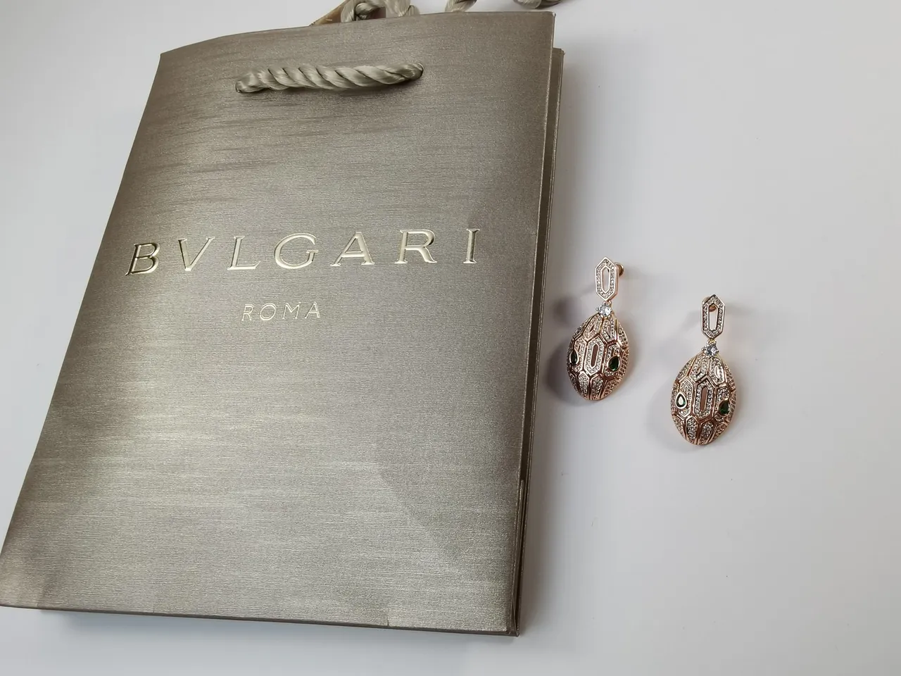 Bvlgari Gold Green Geometric Openwork Teardrop Silhouette Earrings 6