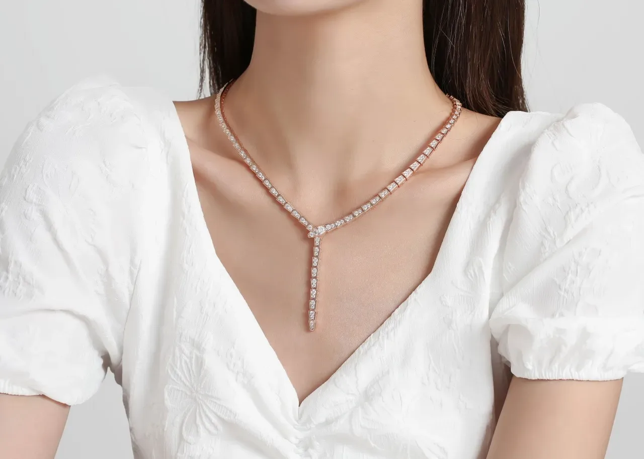 Bvlgari সোনালি সাদা জ্যোমেট্রিক আর্কুলেটেড লিংক পাভে-সেট স্টোন নেকলেস 5
