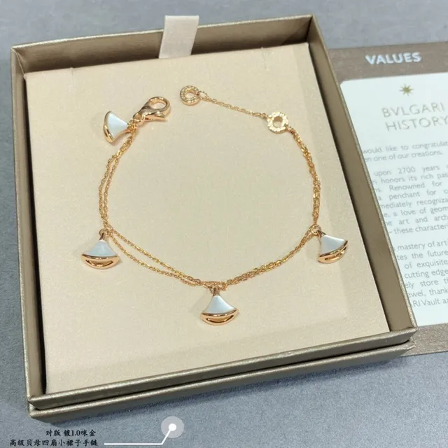 Bvlgari Red Gold سلسلة مزدوجة أربعة قلادات مينا شكل مروحة سوار 6