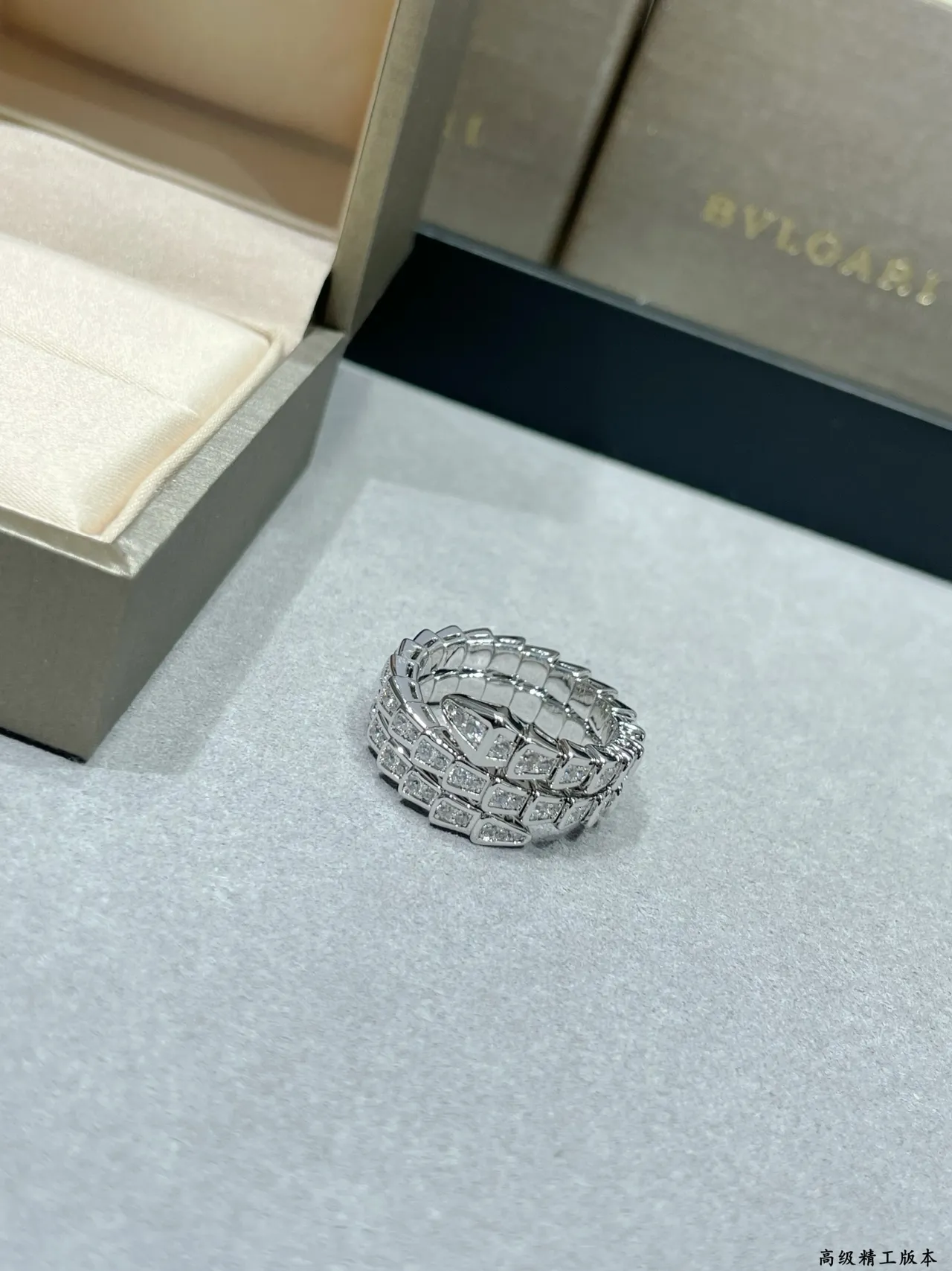 Bvlgari Serpenti Coiled Gold Pavé Diamond Ring 8