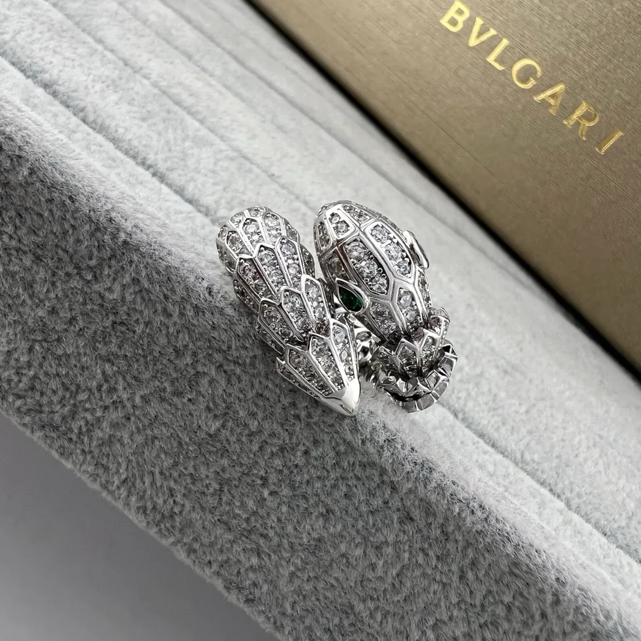 Bvlgari Serpenti Pavé Diamond Snake Head Rings 2