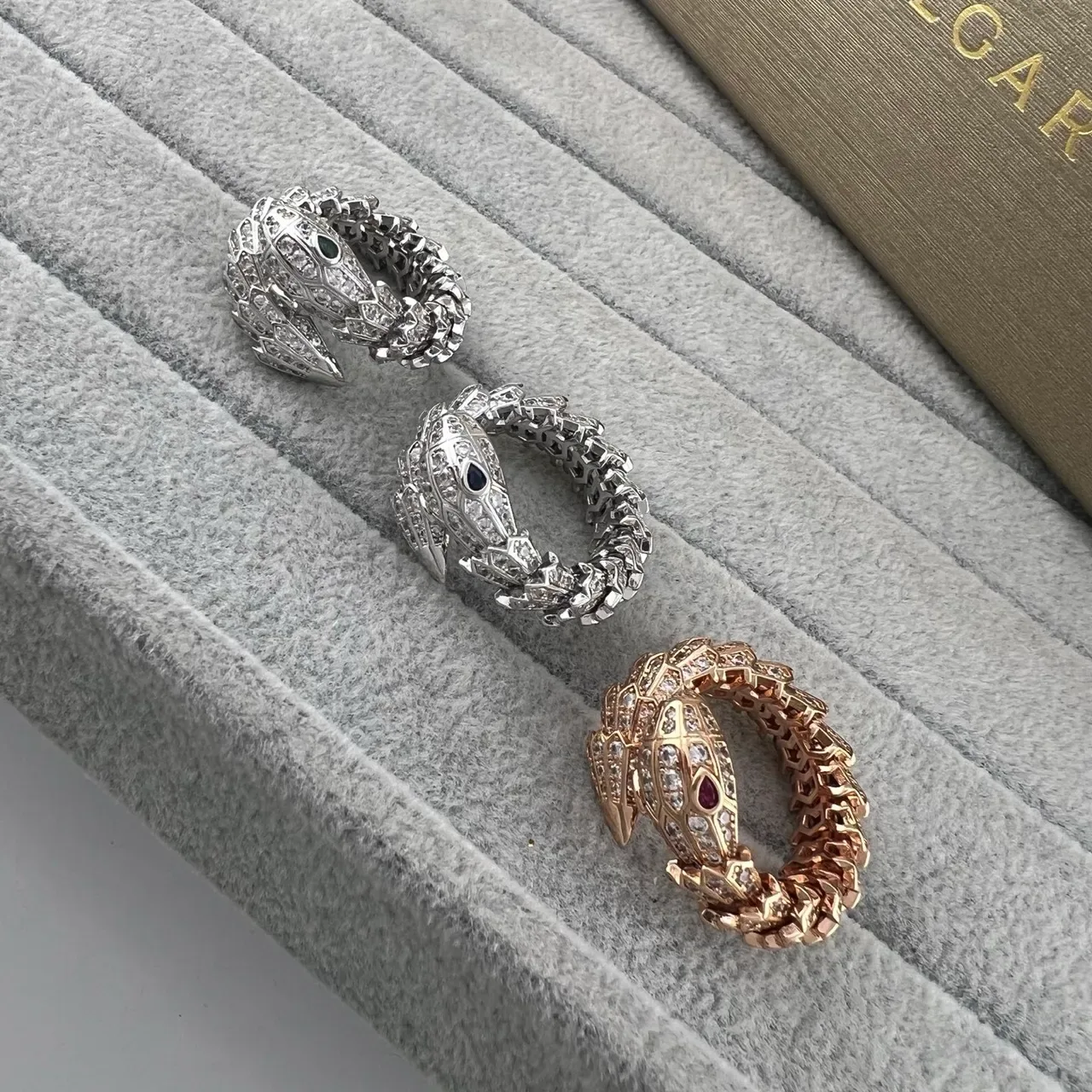 Bvlgari Serpenti Pavé Diamond Snake Head Rings 5