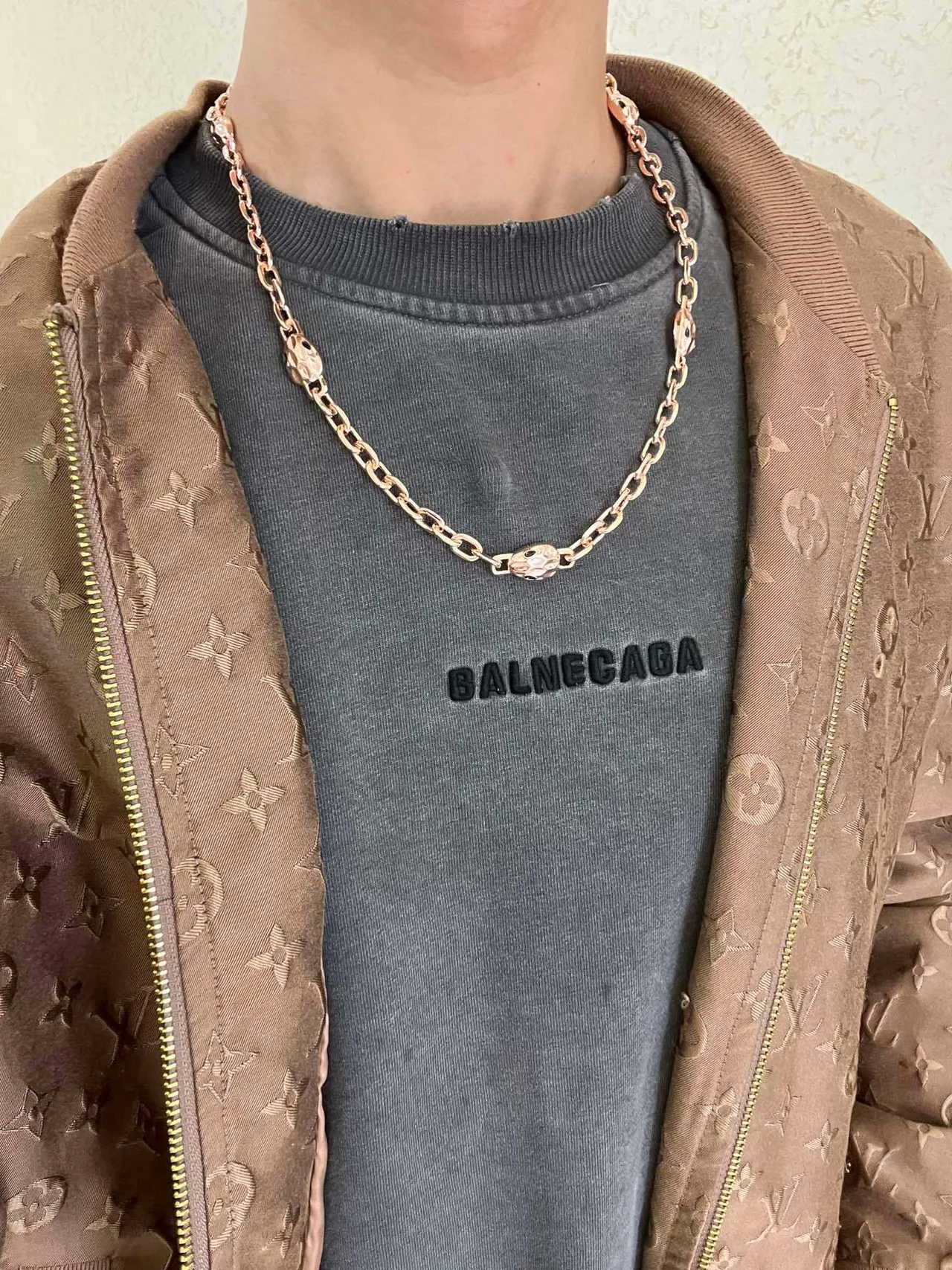 Bvlgari Serpenti Collar con eslabones de cabeza de serpiente en tono dorado rosa 5