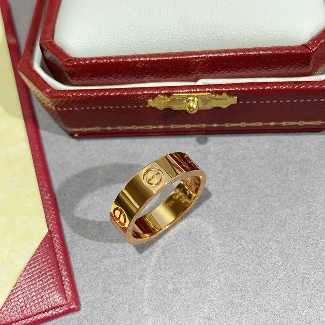 Anillo Cartier Love Oro Rojo Banda Plana Motivo de Tornillo 8