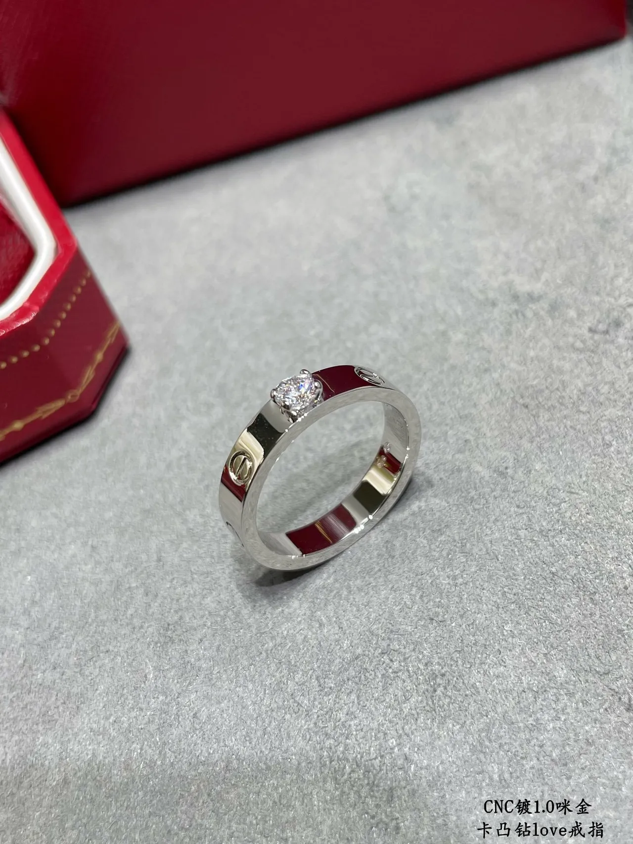 Cartier Love Bague Or Jaune et Or Blanc Anneaux à Pierre Unique 6
