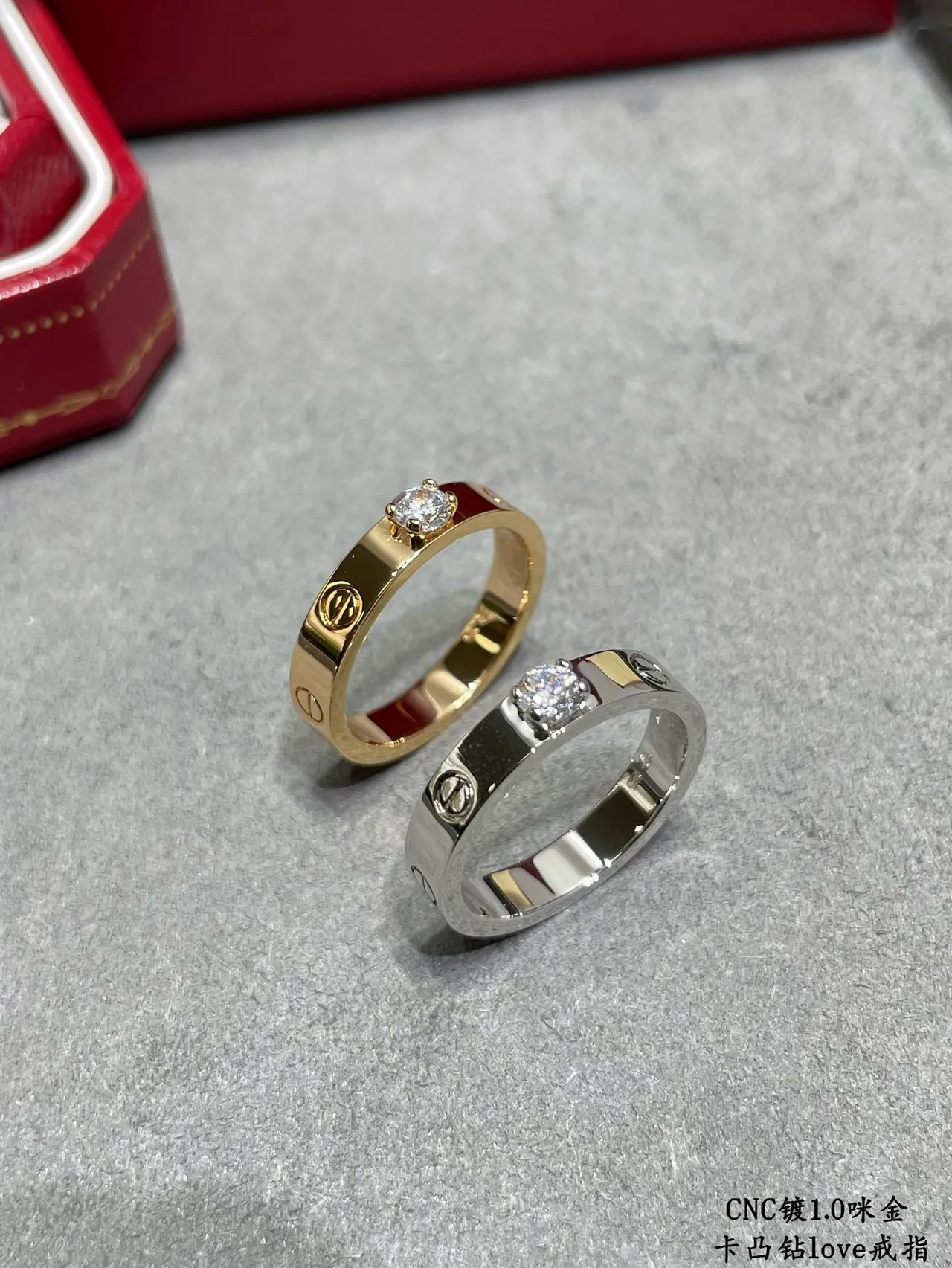 Cartier Love Bague Or Jaune et Or Blanc Anneaux à Pierre Unique 8