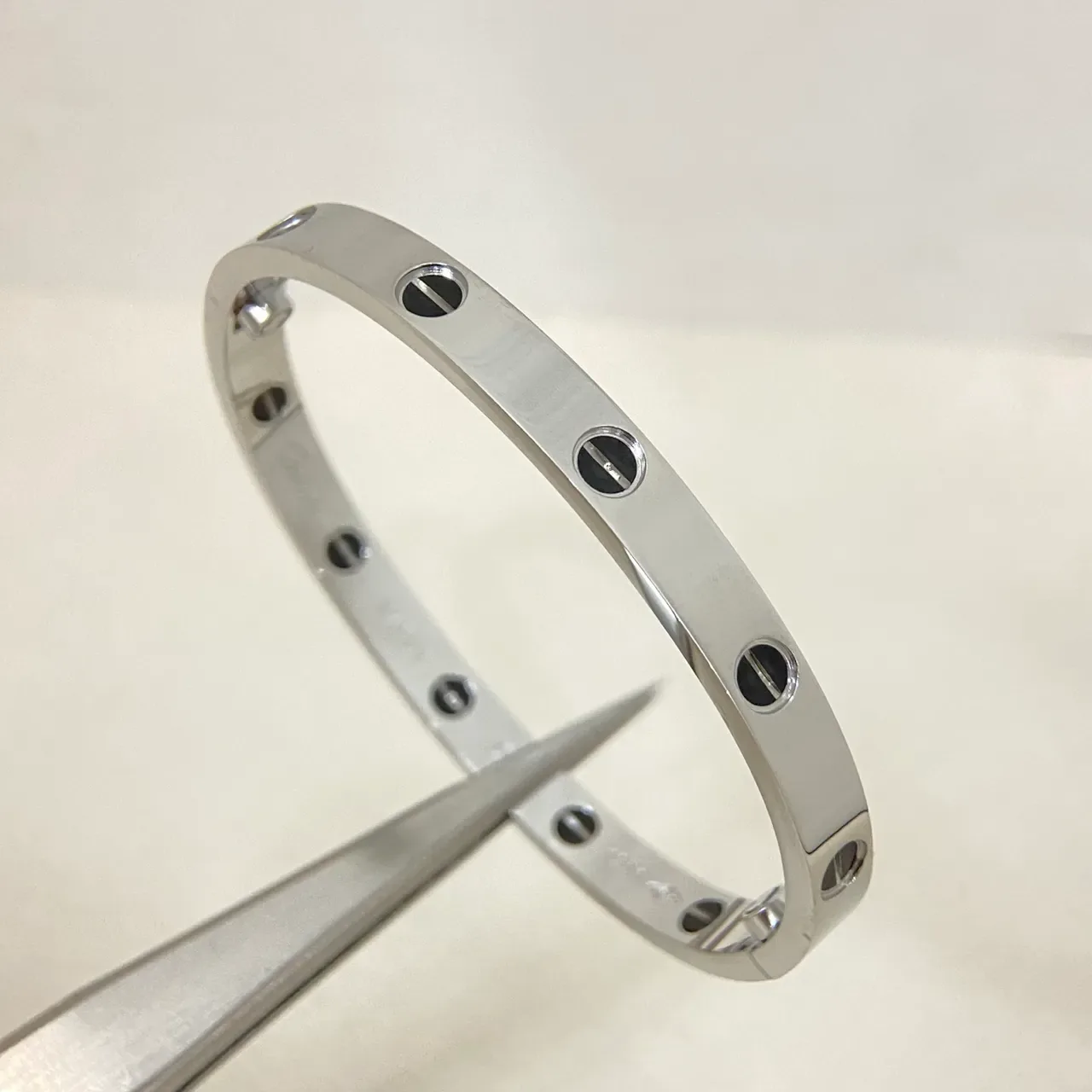 Cartier Love Screw-Motif Polished Silver Bracelet 5