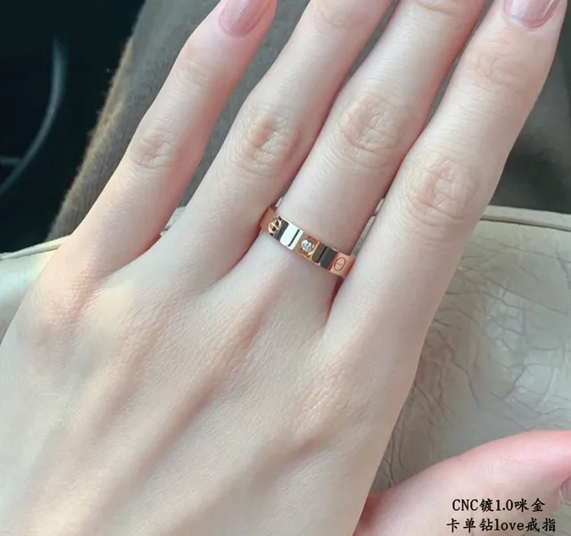 Cartier Love فضي ذهبي Flat-Profile نطاق مسمار نمط تفاصيل خاتم 9