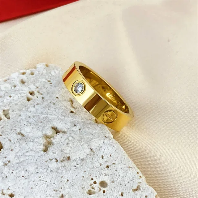 Anel Cartier Love Banda Metal Polido Prata Vermelho Simples Redondo Brilhante Corte Pedra 2