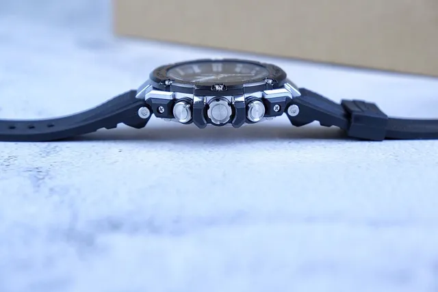 Casio কালো নীল রাগার্ড স্টেইনলেস স্টিল কেস রেজিন স্ট্র্যাপ ওয়াচ 5