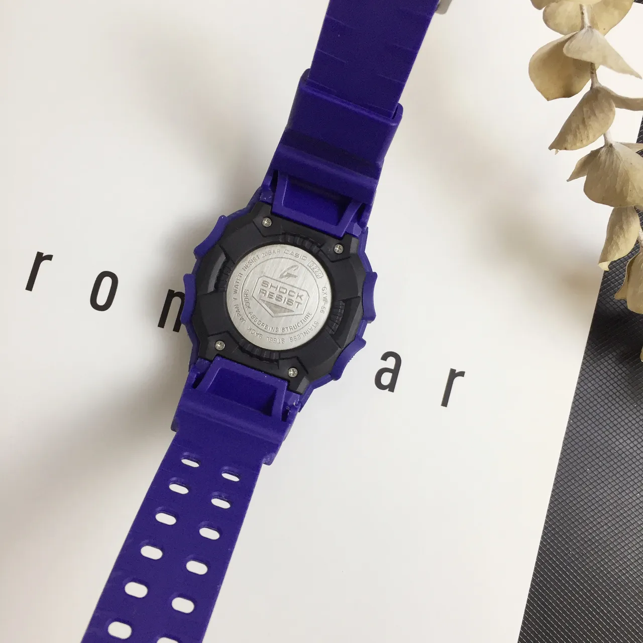 Casio G-Shock DW-5600 Reloj Deportivo Digital Morado 5