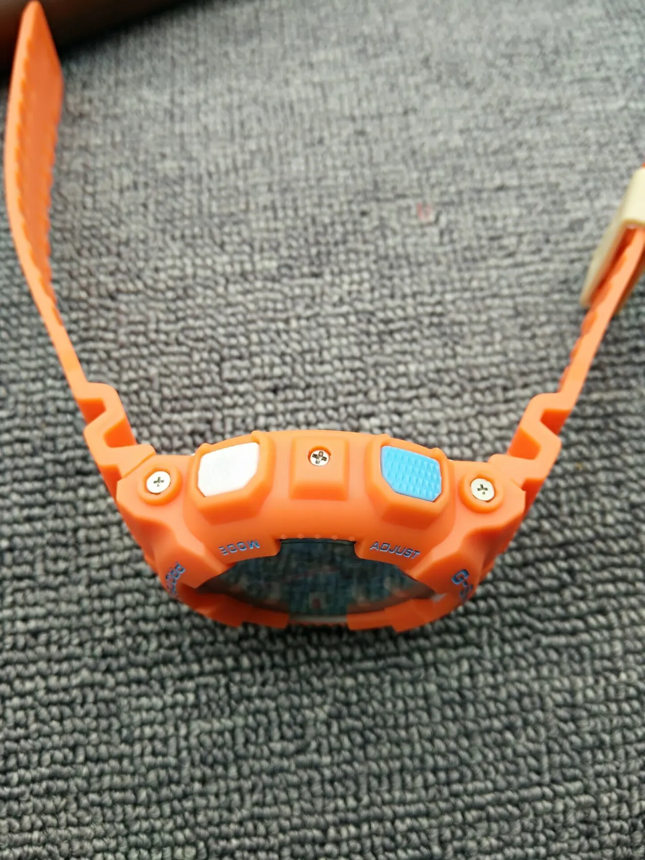 卡西欧 G-Shock GA-110 橙色和绿松石运动手表 10